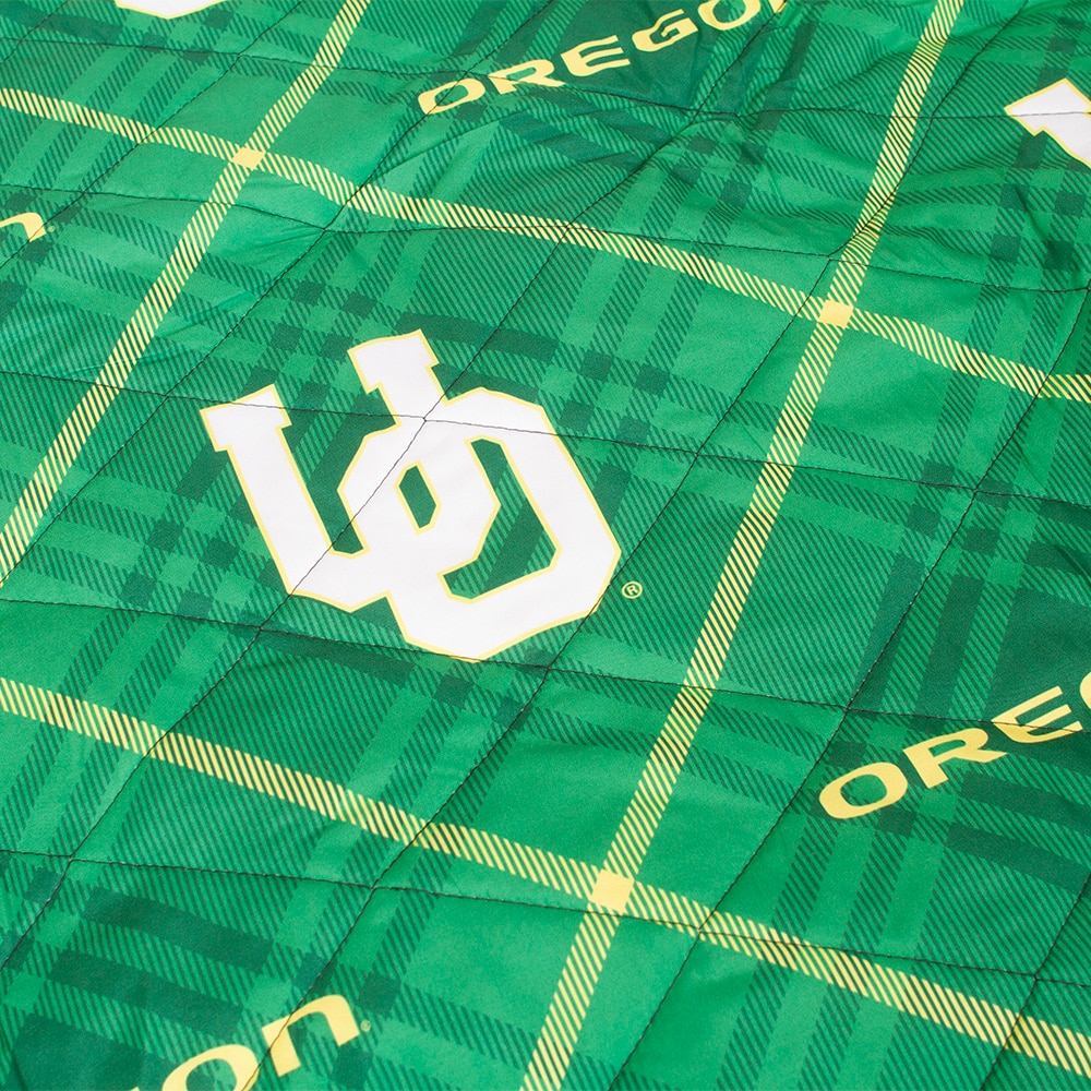 Interlocking UO, Green, Blankets & Pillows, Polyester, Home & Auto, 60"x70", Northwest Blanket, Zip-up, Picnic, Plaid, 946205